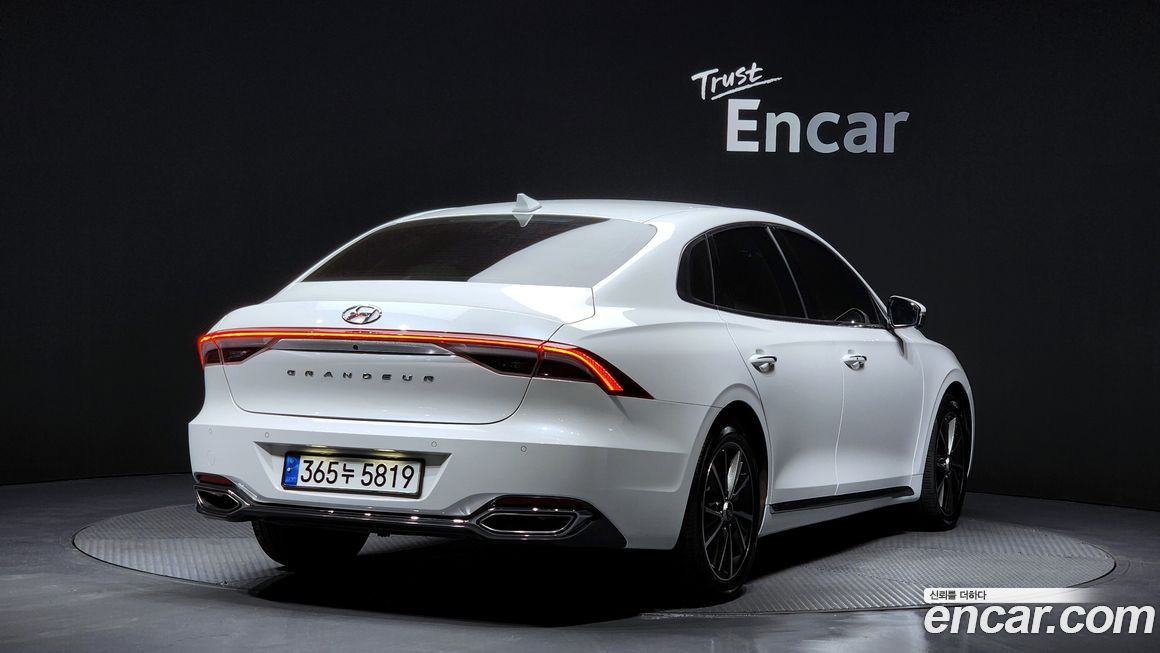 Hyundai Grandeur 2022