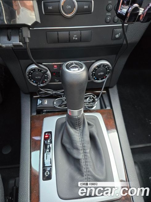 Mercedes-Benz GLK-Class 2011