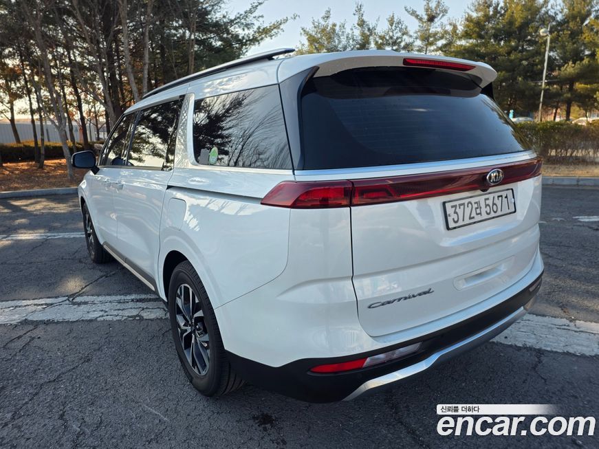 Kia Canival 2021