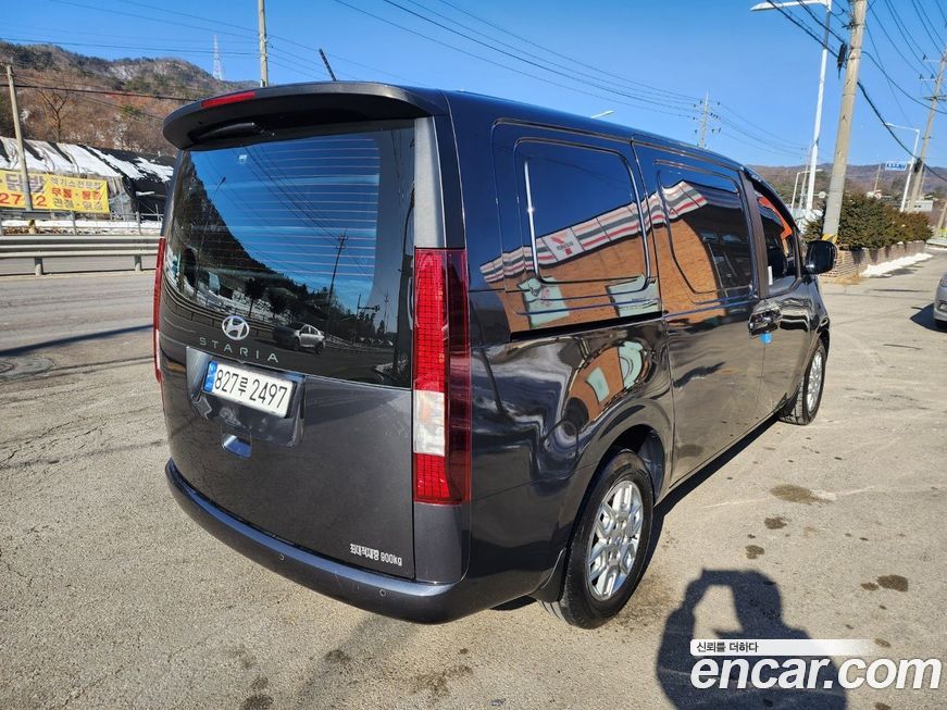 Hyundai Staria 2023