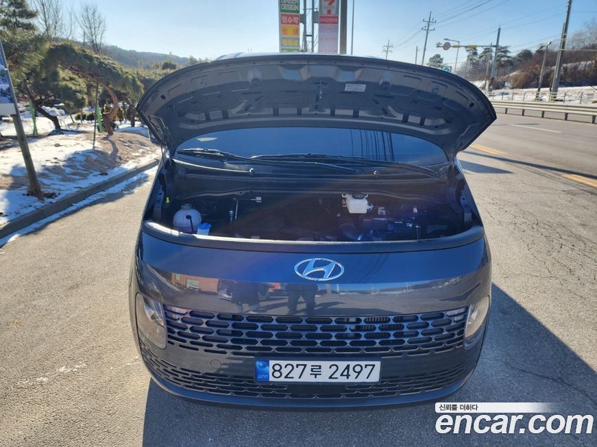 Hyundai Staria 2023