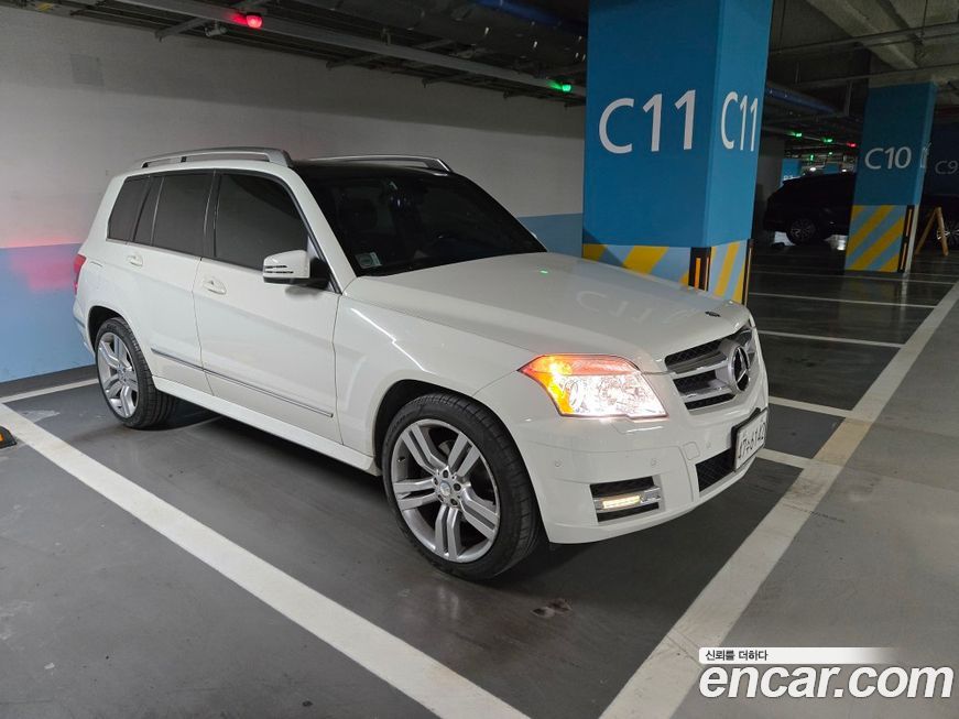 Mercedes-Benz GLK-Class 2011
