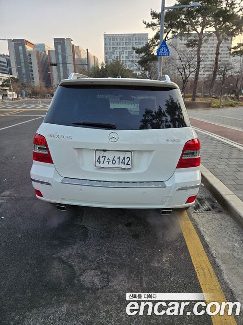 Mercedes-Benz GLK-Class 2011