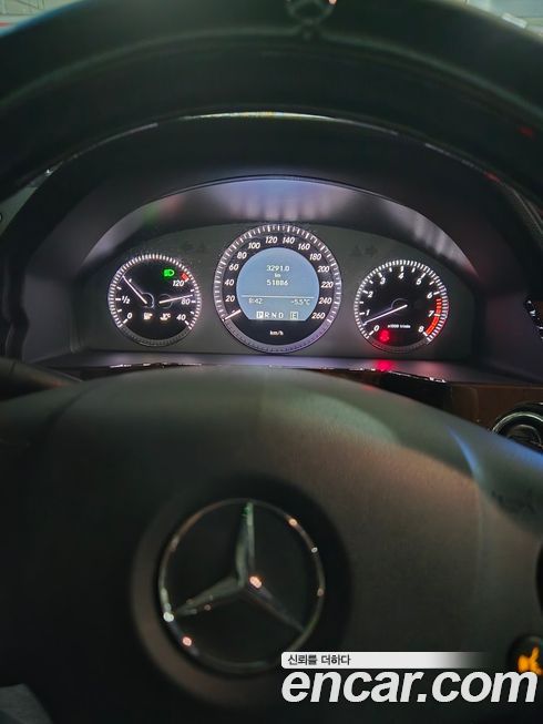 Mercedes-Benz GLK-Class 2011