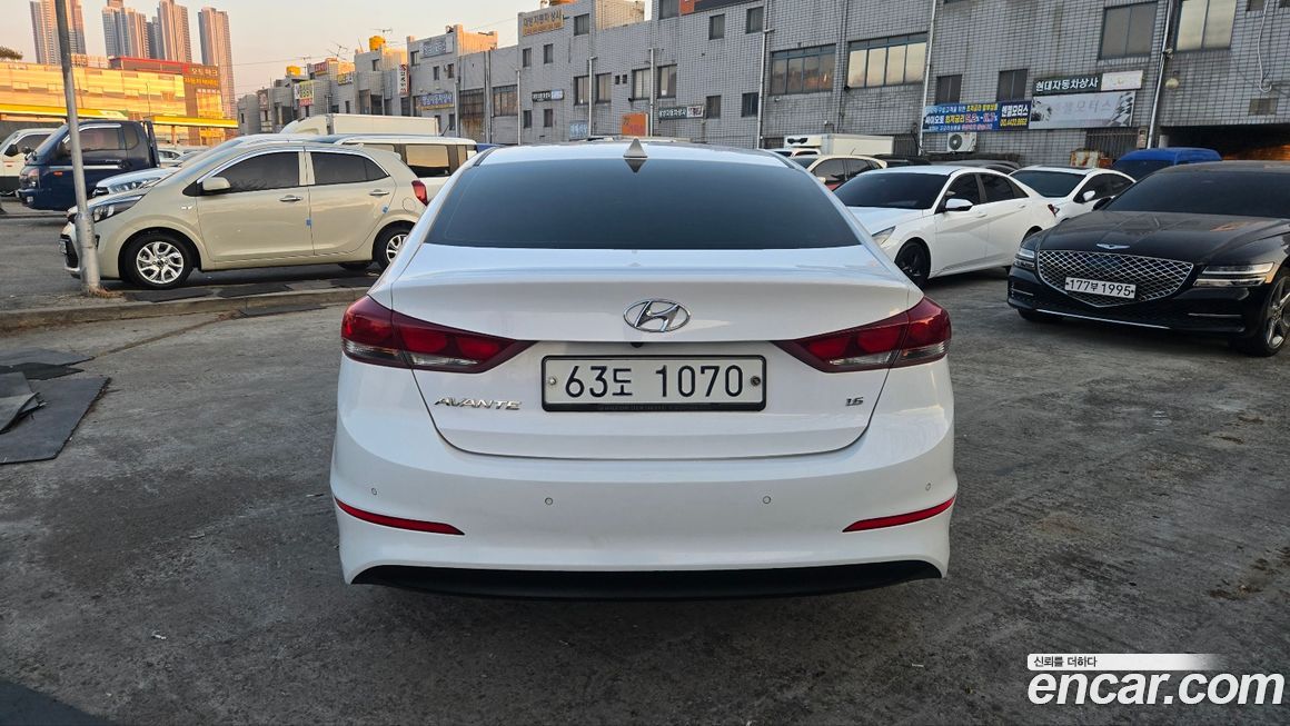 Hyundai AVANTE 2018