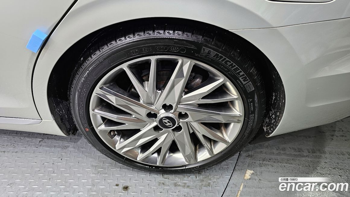 Hyundai Grandeur 2020