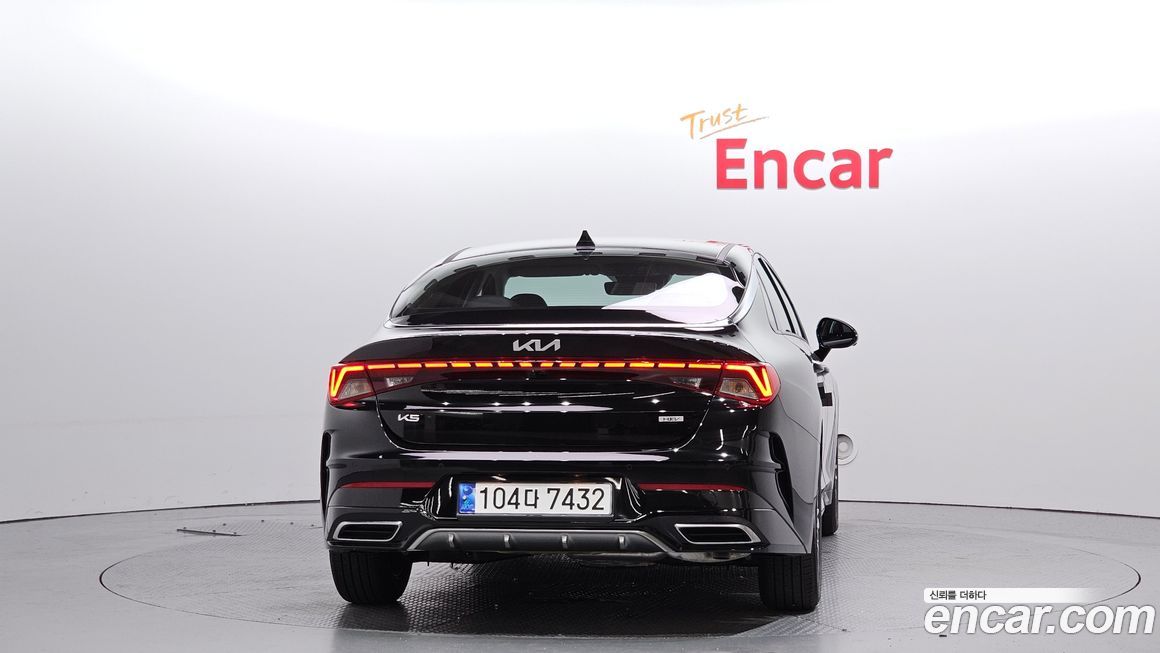 Kia K5 2023