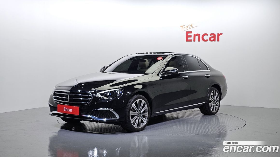 Mercedes-Benz E-Class 2023
