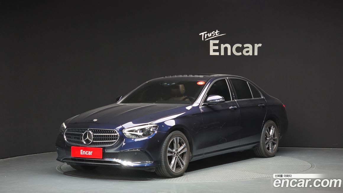 Mercedes-Benz E-Class 2022