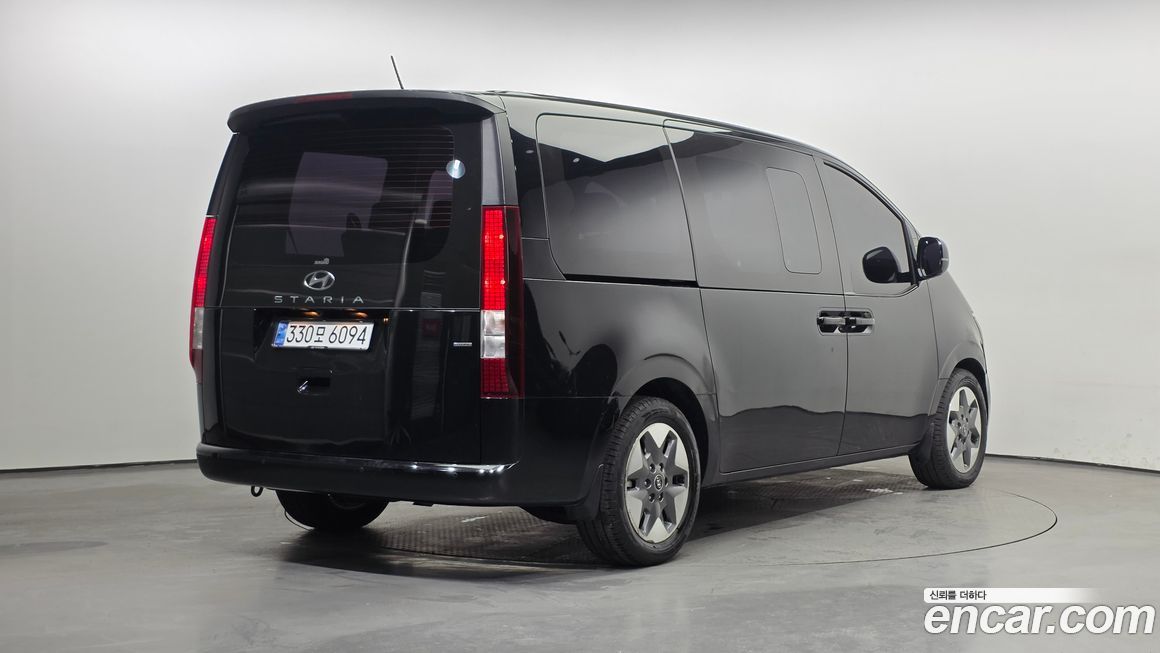 Hyundai Staria 2023