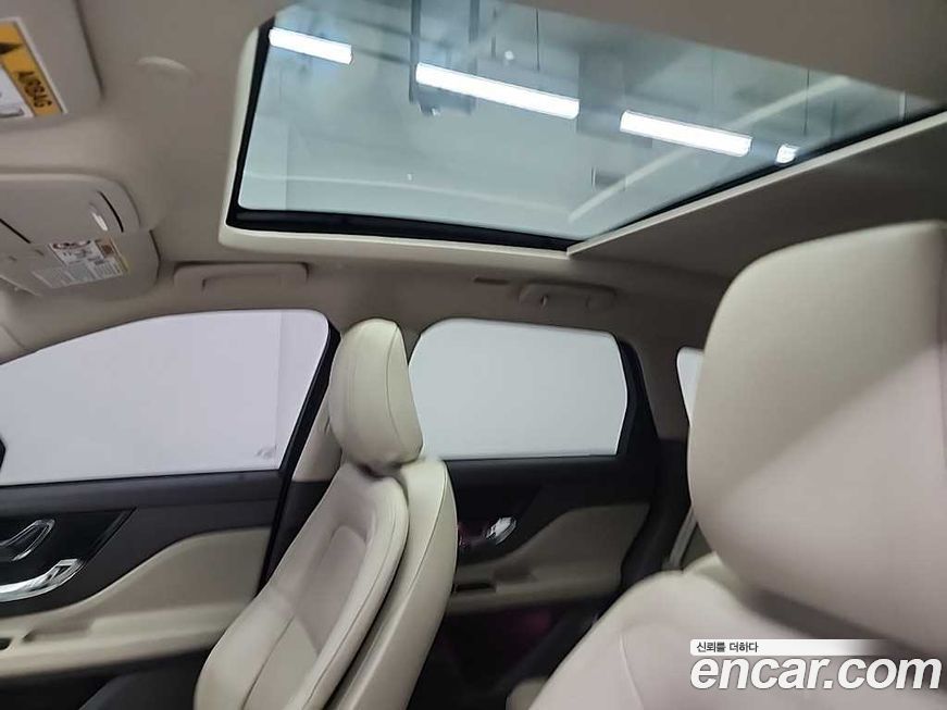 Lincoln Corsair 2021