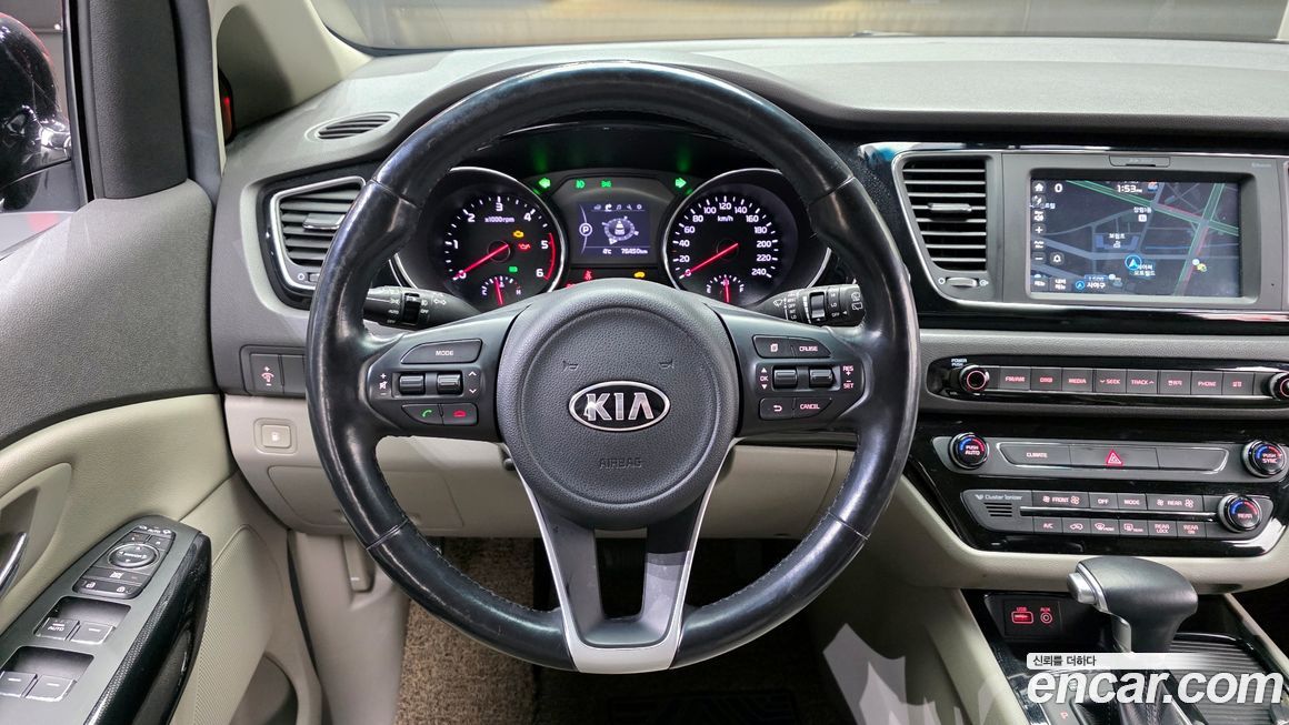 Kia Canival 2017