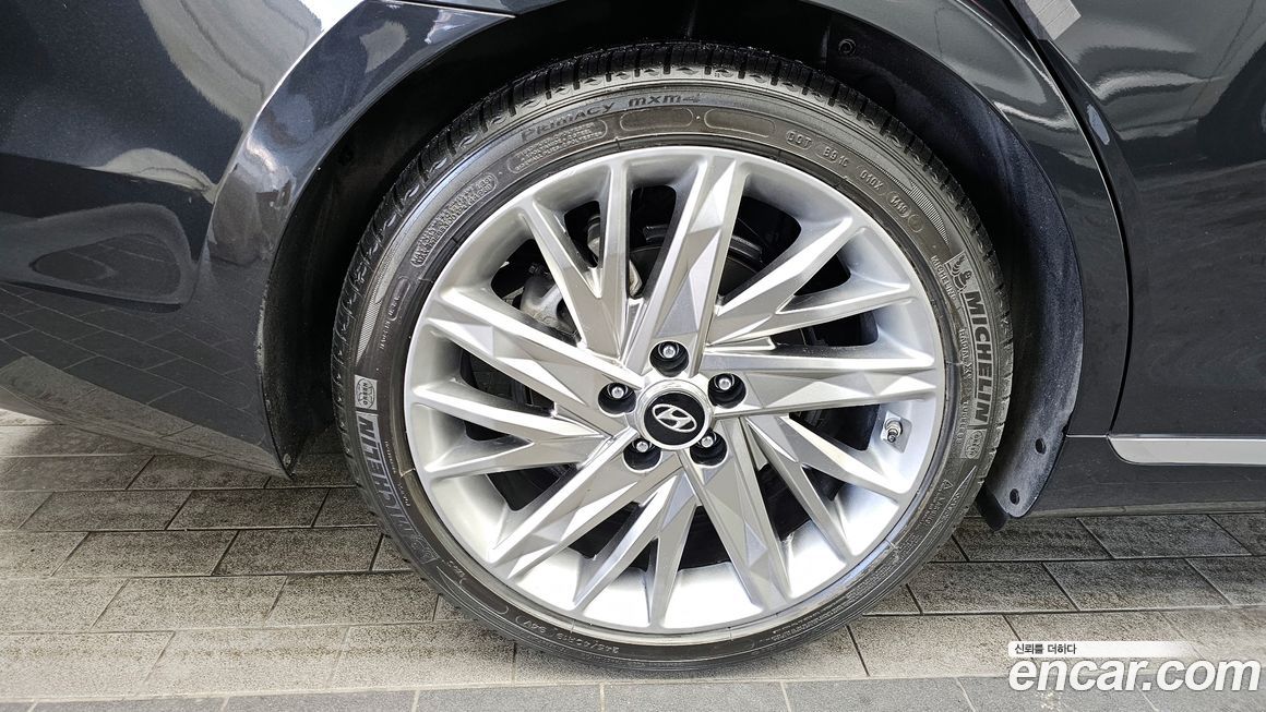 Hyundai Grandeur 2020