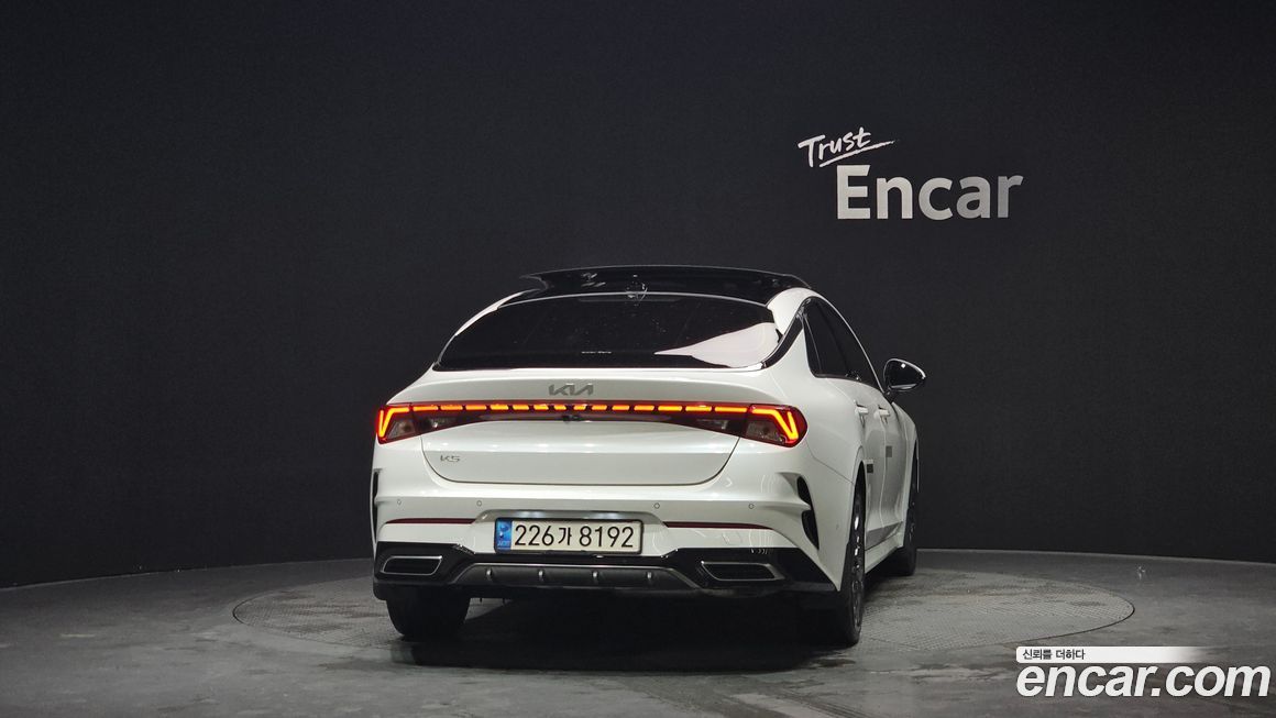 Kia K5 2023