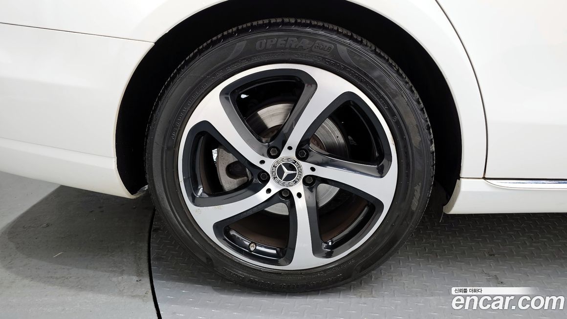 Mercedes-Benz E-Class 2020