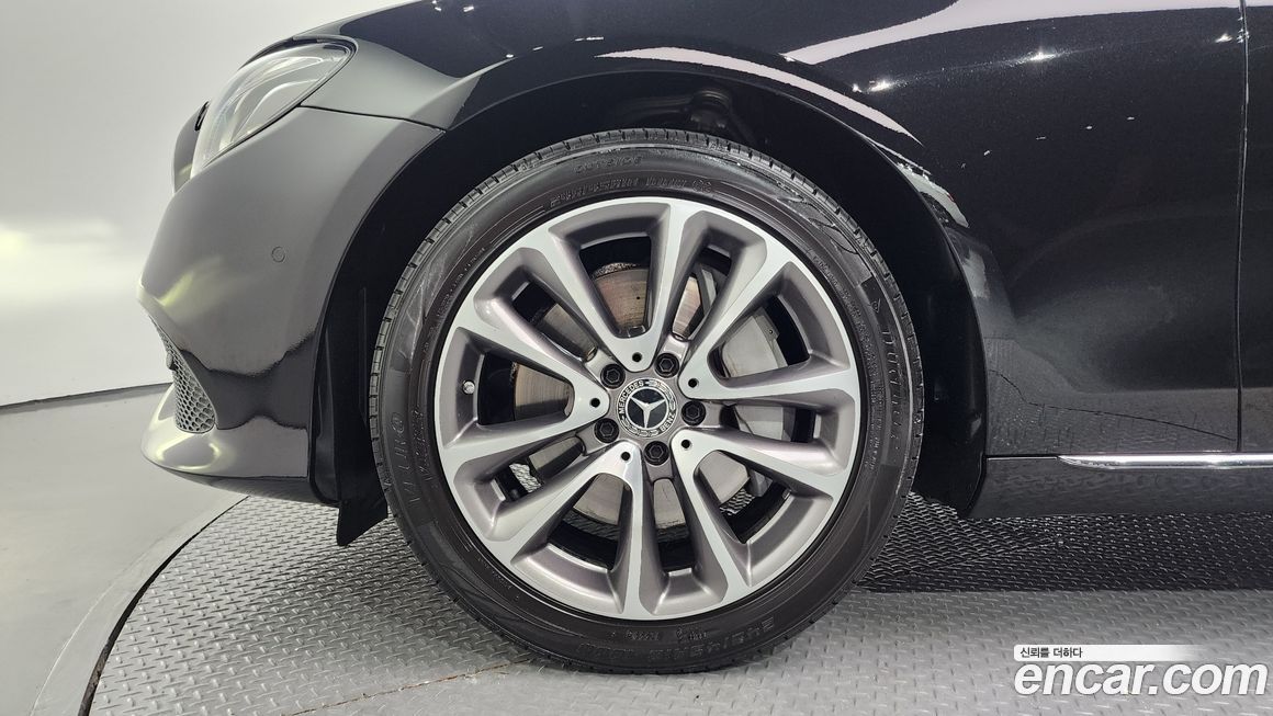 Mercedes-Benz E-Class 2019