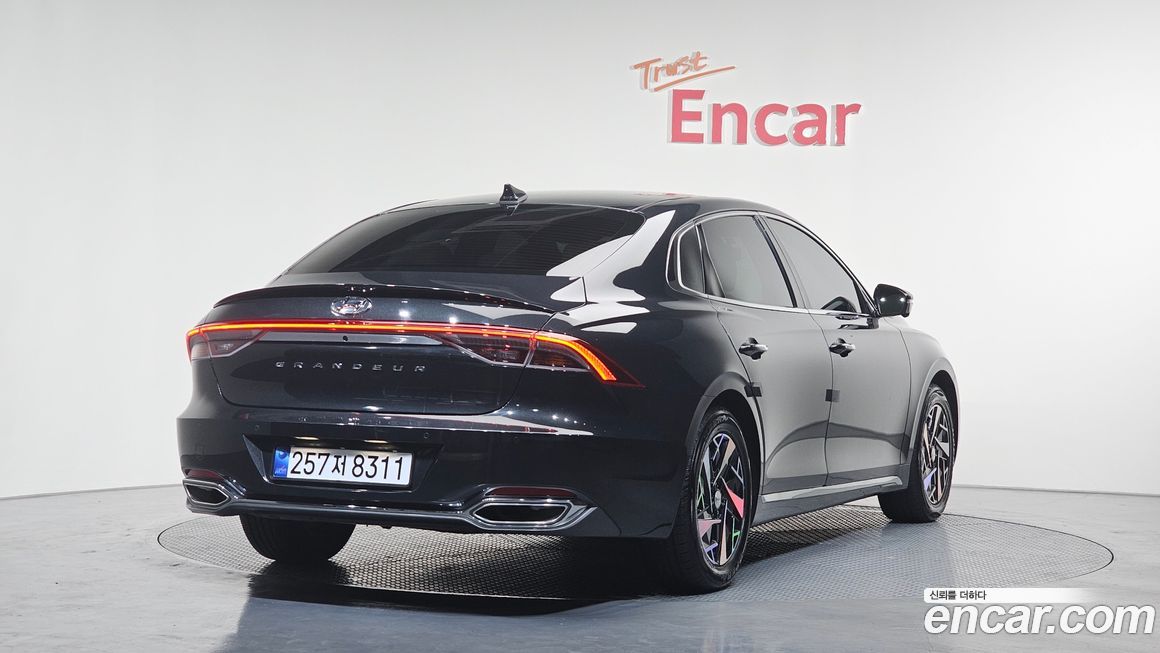 Hyundai Grandeur 2022