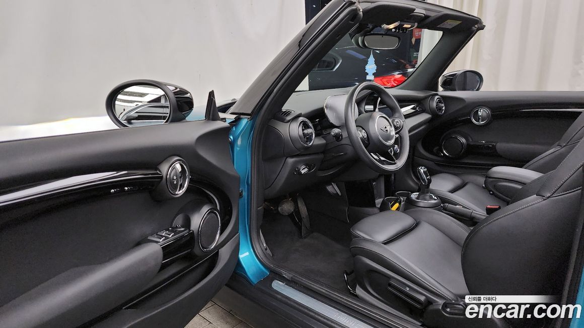 Mini Cooper Convertible 2021