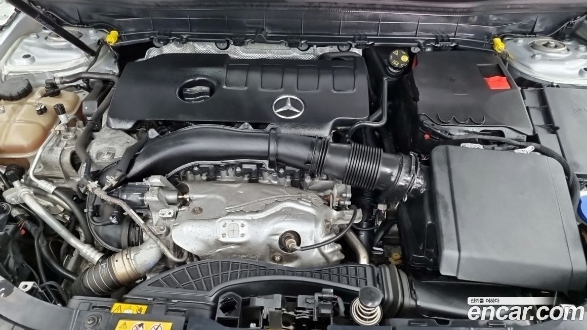 Mercedes-Benz GLB-Class 2020