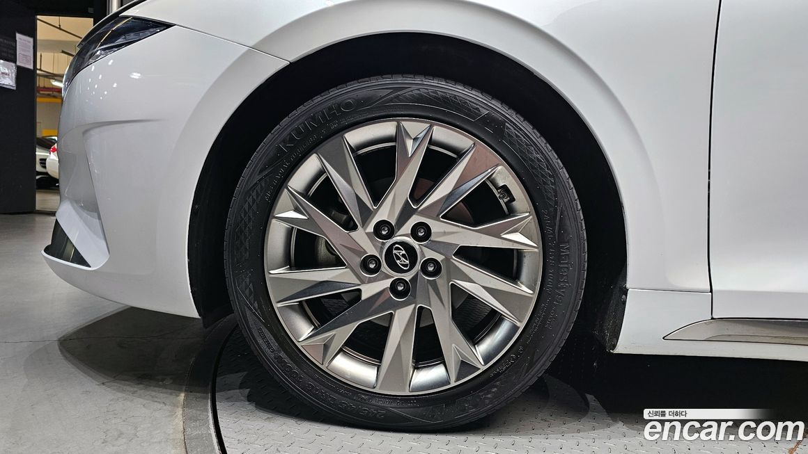 Hyundai Grandeur 2022