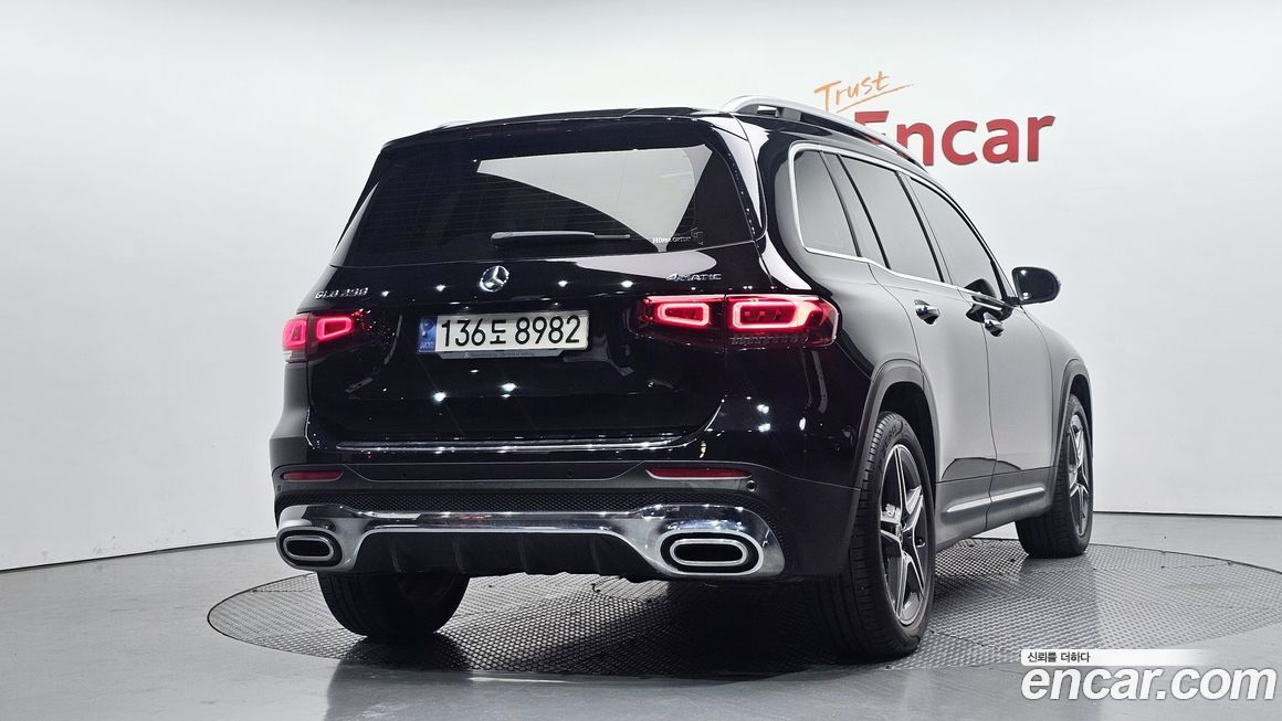 Mercedes-Benz GLB-Class 2020