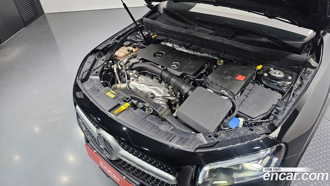 Mercedes-Benz GLB-Class 2020