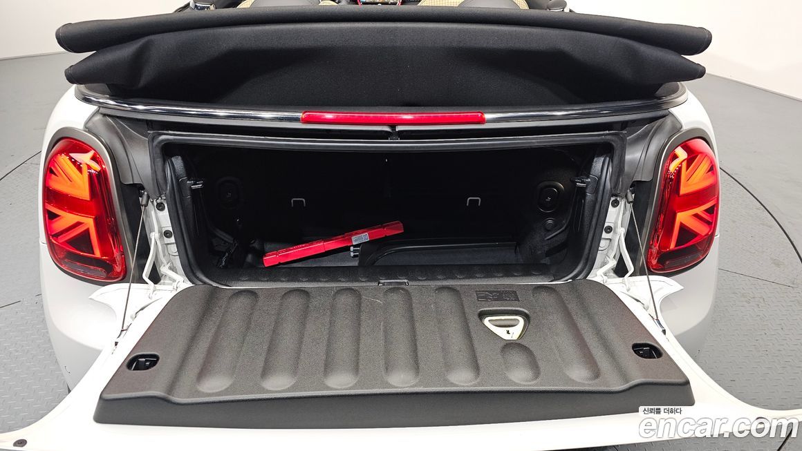 Mini Cooper Convertible 2024