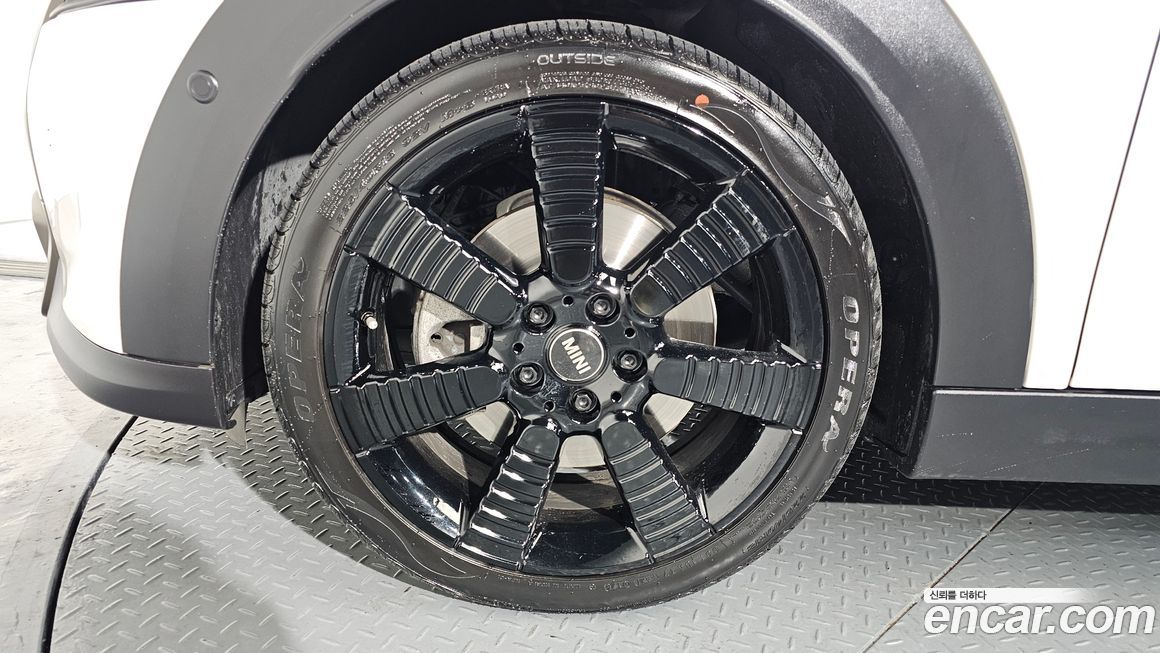 Mini Cooper Convertible 2024