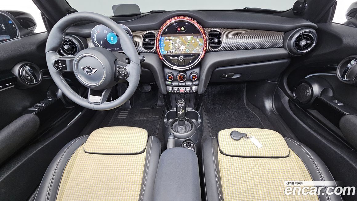 Mini Cooper Convertible 2024