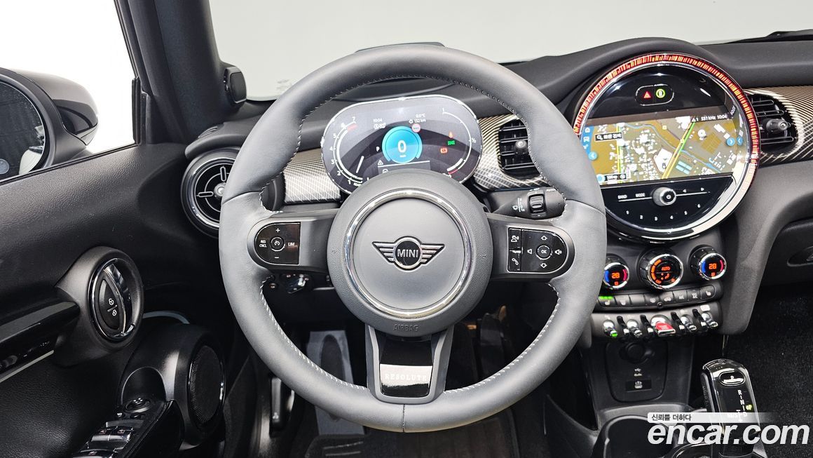 Mini Cooper Convertible 2024