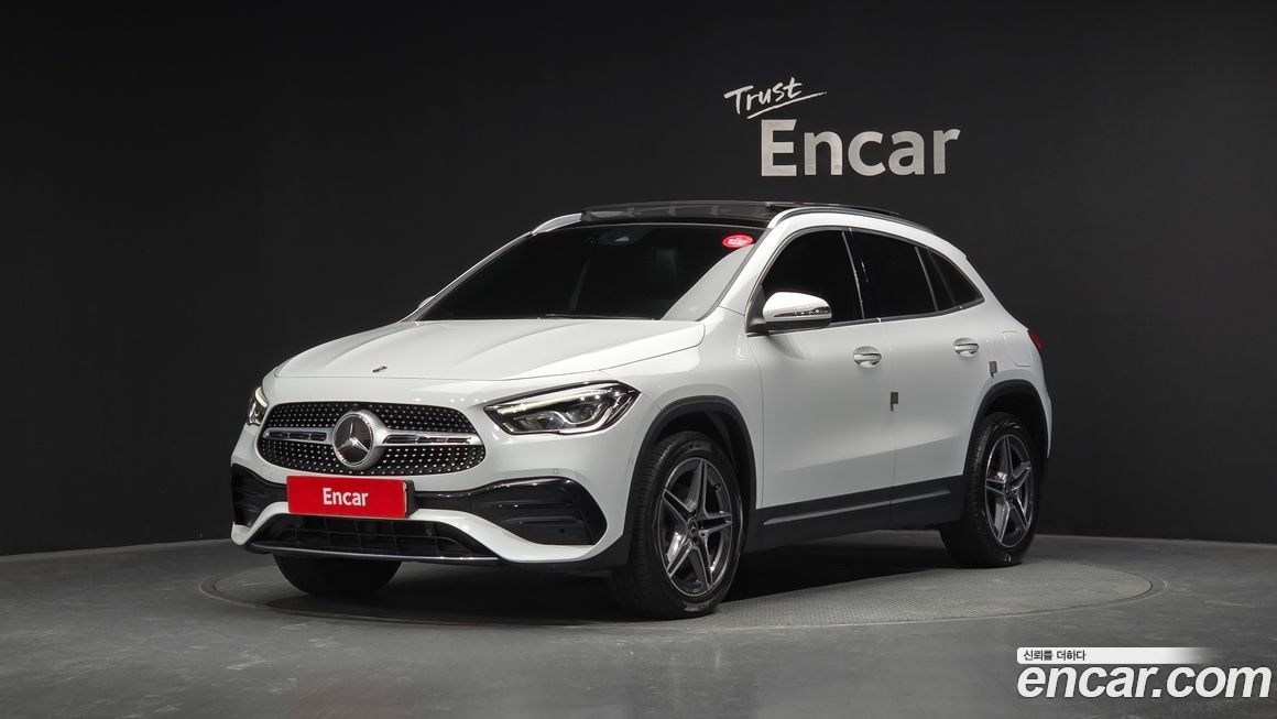 Mercedes-Benz GLA-Class 2021