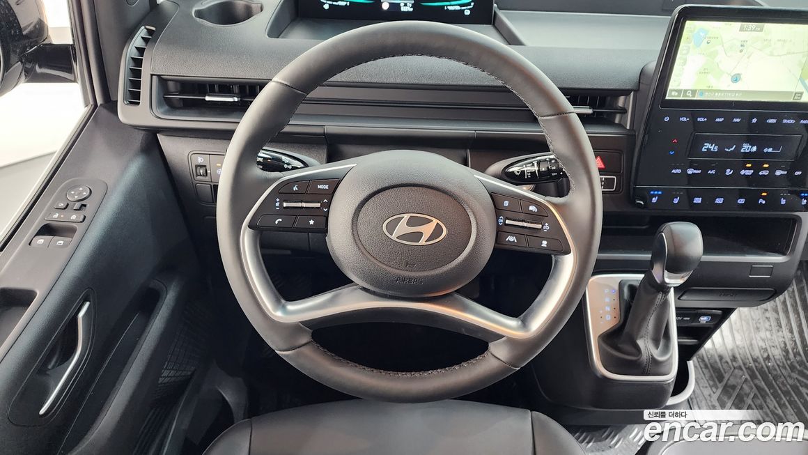 Hyundai Staria 2025