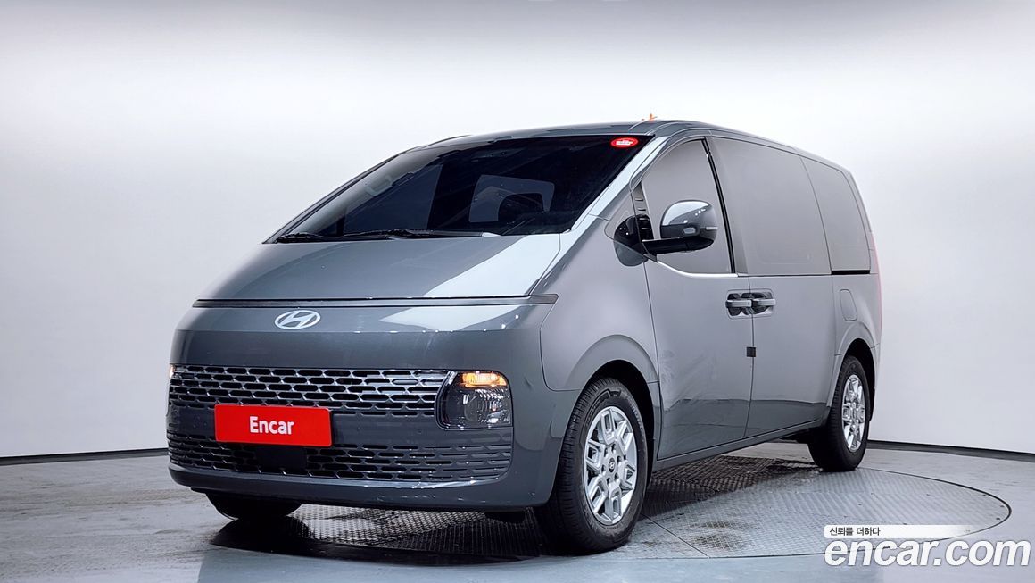 Hyundai Staria 2025