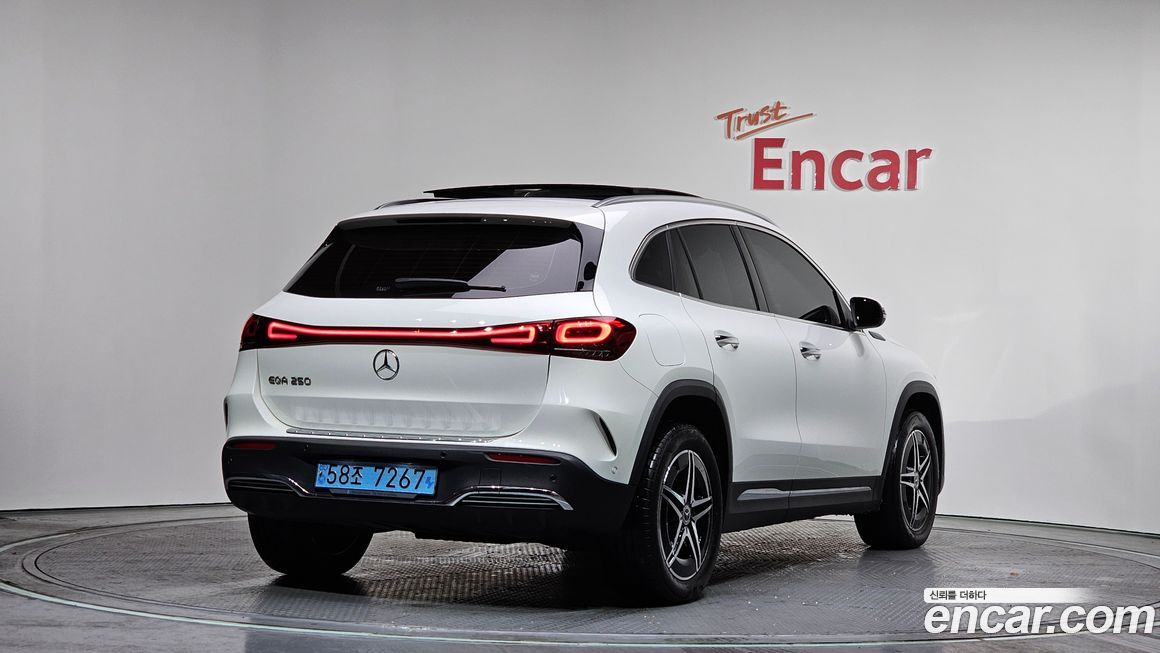 Mercedes-Benz EQA 2022