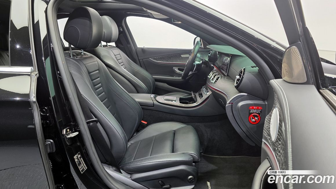 Mercedes-Benz E-Class 2021