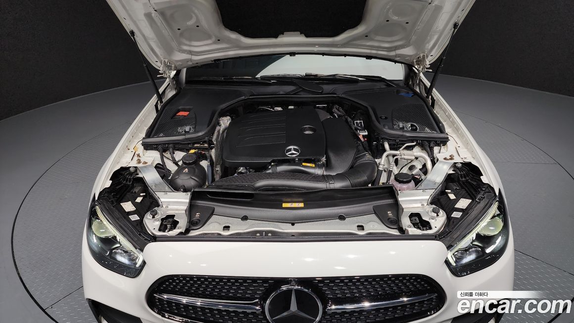 Mercedes-Benz E-Class 2021