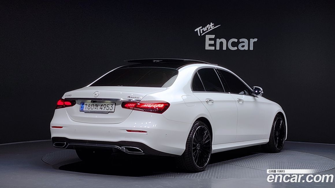 Mercedes-Benz E-Class 2021