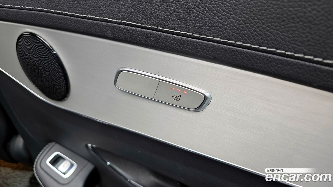 Mercedes-Benz GLC-Class 2021