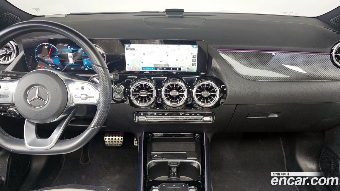 Mercedes-Benz GLA-Class 2023