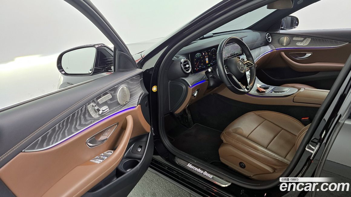 Mercedes-Benz E-Class 2022