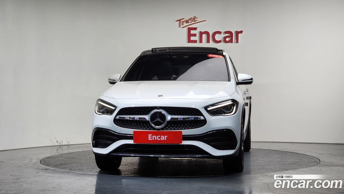Mercedes-Benz GLA-Class 2023