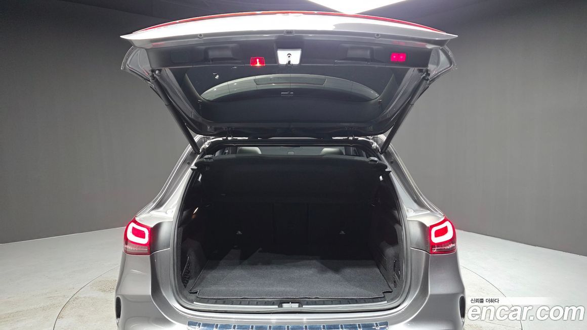 Mercedes-Benz EQA 2022