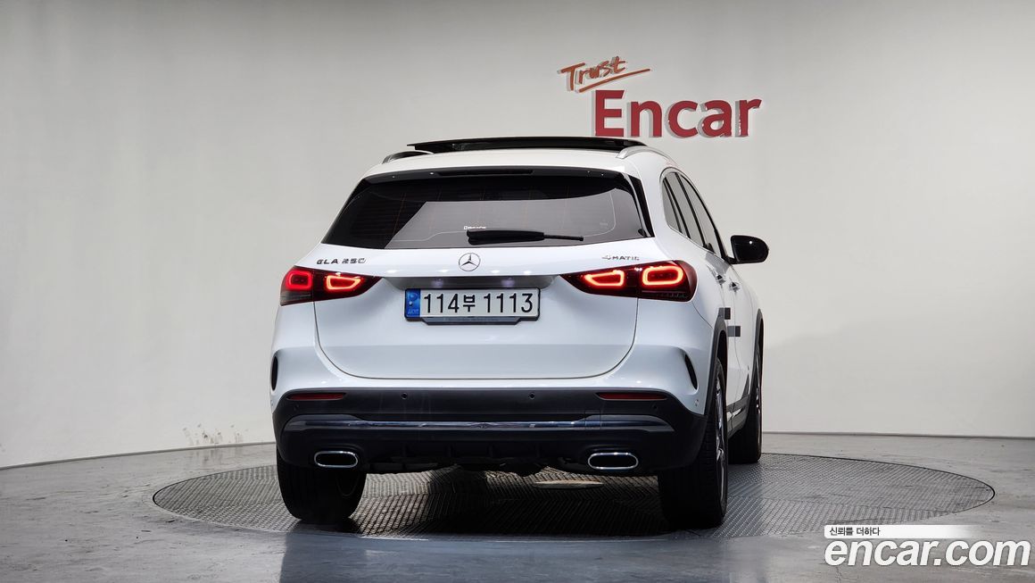 Mercedes-Benz GLA-Class 2023