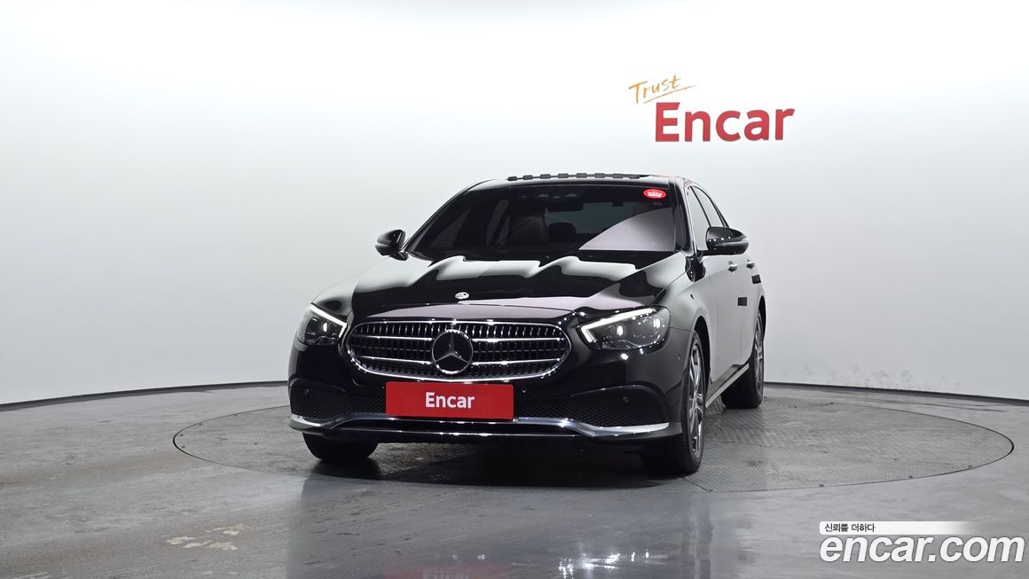 Mercedes-Benz E-Class 2022
