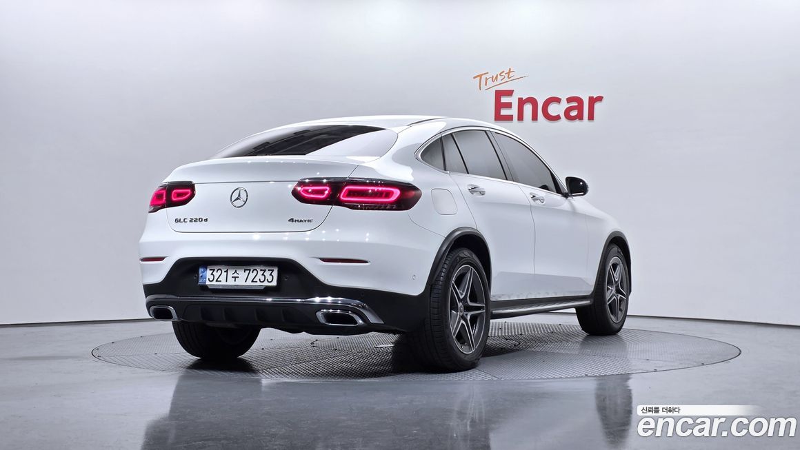 Mercedes-Benz GLC-Class 2021