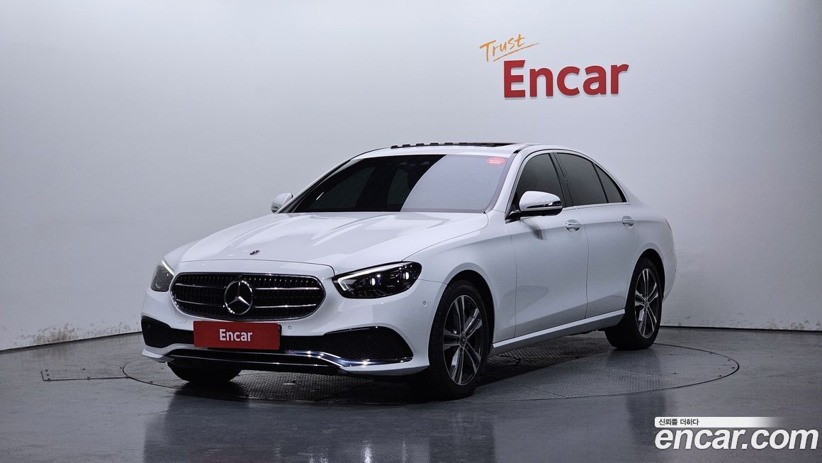 Mercedes-Benz E-Class 2022