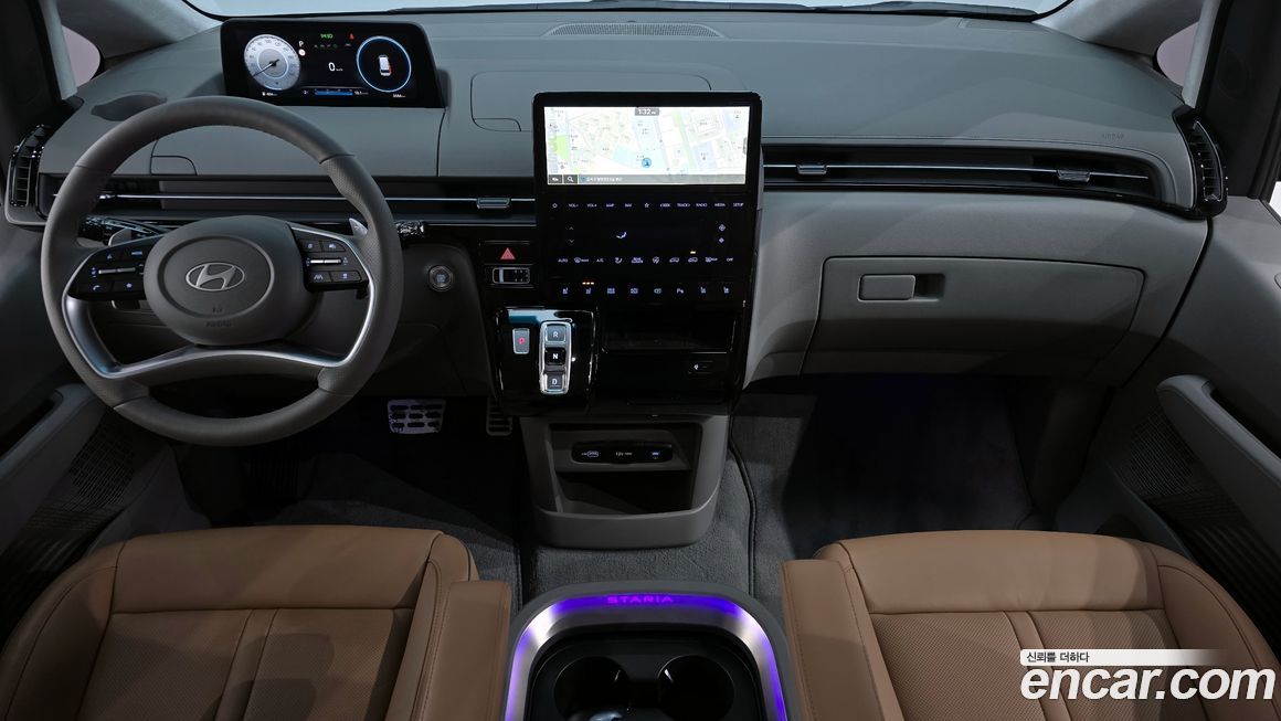 Hyundai Staria 2025