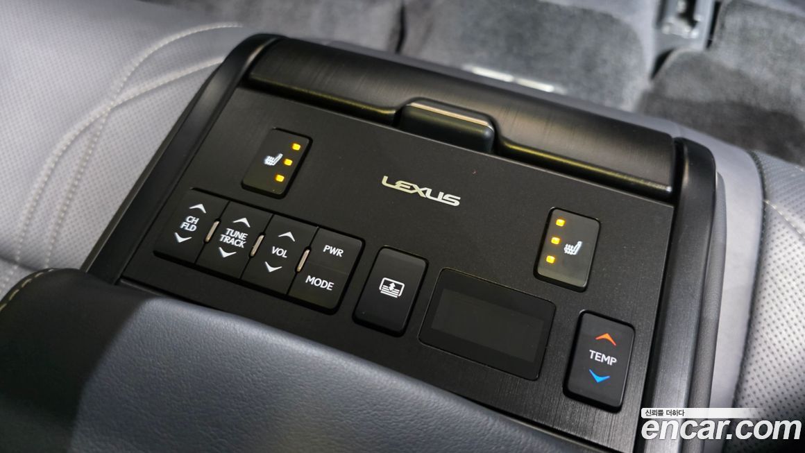 Lexus ES 2019