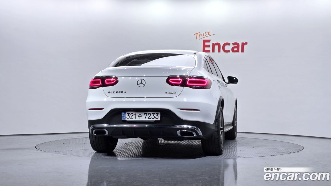 Mercedes-Benz GLC-Class 2021