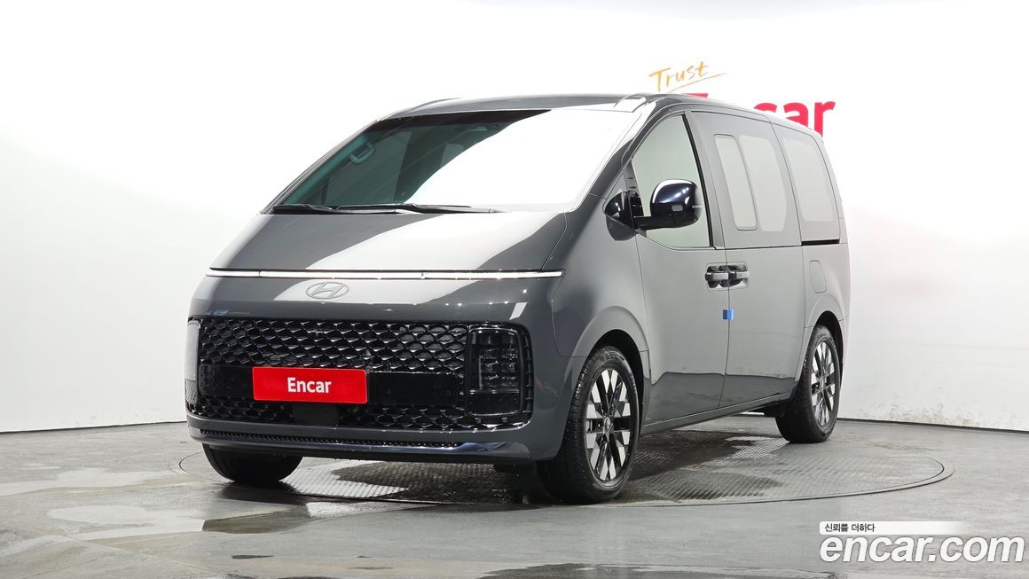 Hyundai Staria 2025